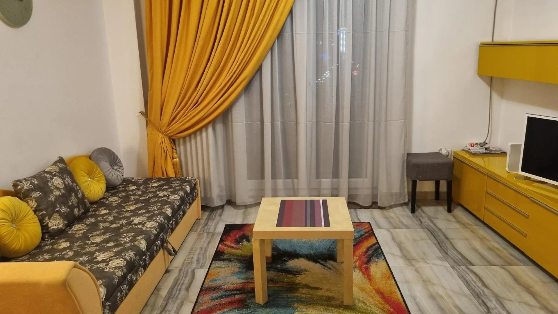 Golden Studio- Panoramic View With Terrace Bucharest Romania