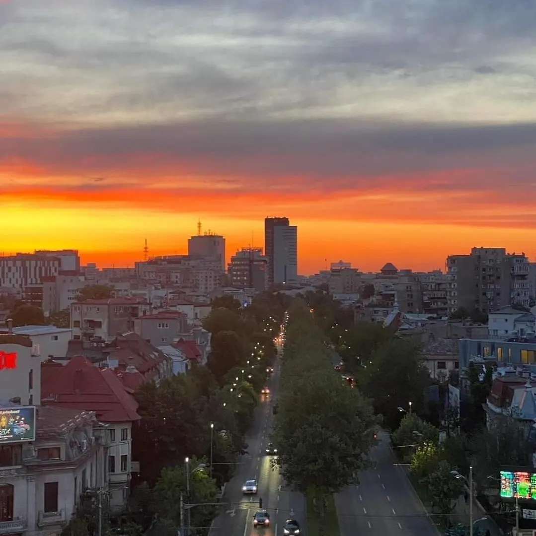 Golden Studio- Panoramic View With Terrace Bucharest Apartment