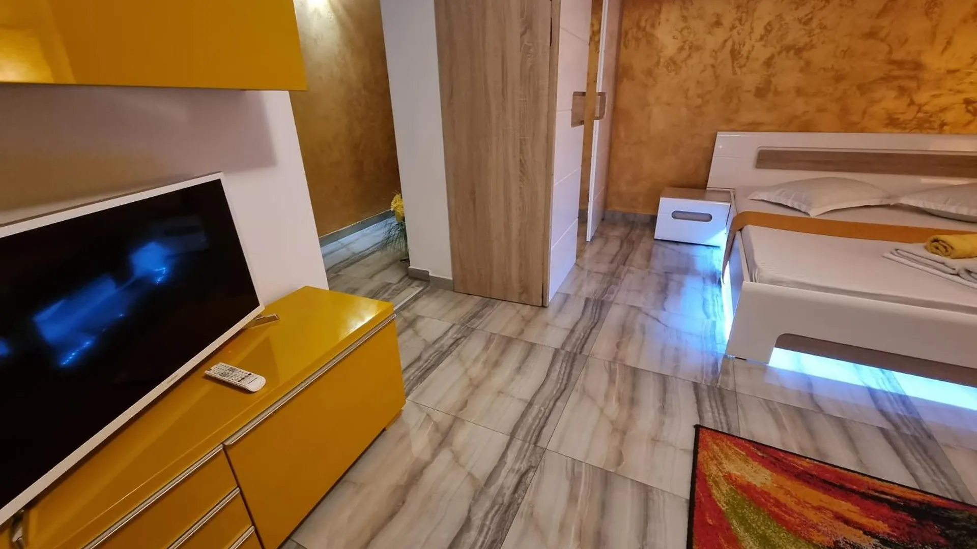Golden Studio- Panoramic View With Terrace Bucharest